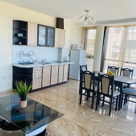 Golden Sea View New 公寓 *