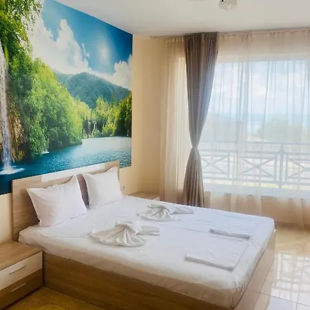 Golden Sea View New