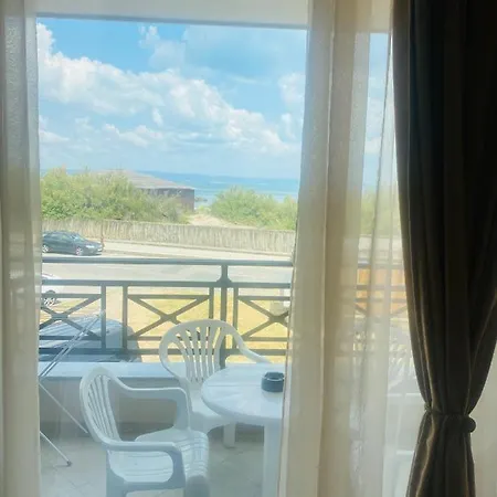 公寓 Golden Sea View New *