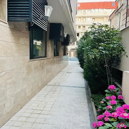 Golden Sea View New 帕莫瑞