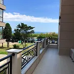 Апартаменти Golden Sea View New