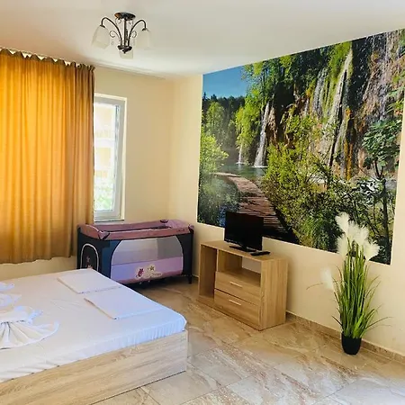 Golden Sea View New Апартаменты *