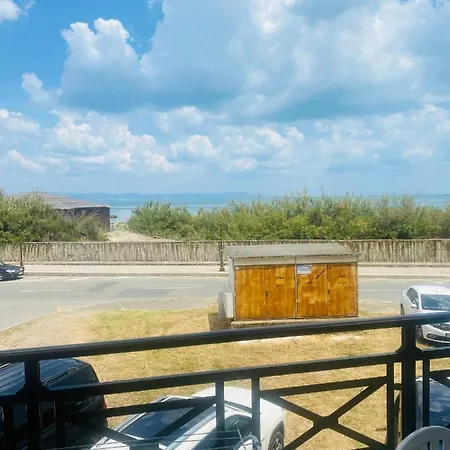 Апартаменты Golden Sea View New