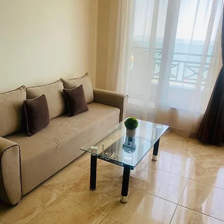 Апартаменти Golden Sea View New Поморіє