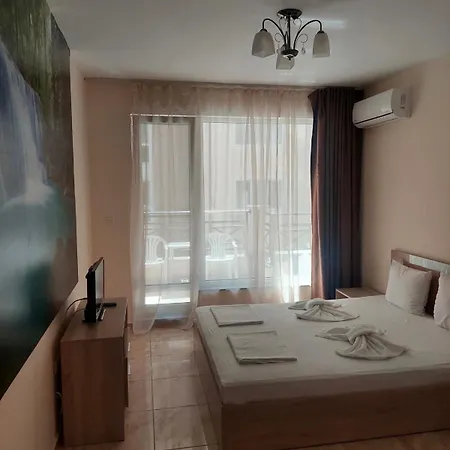 Апартаменты Golden Sea View New Поморие