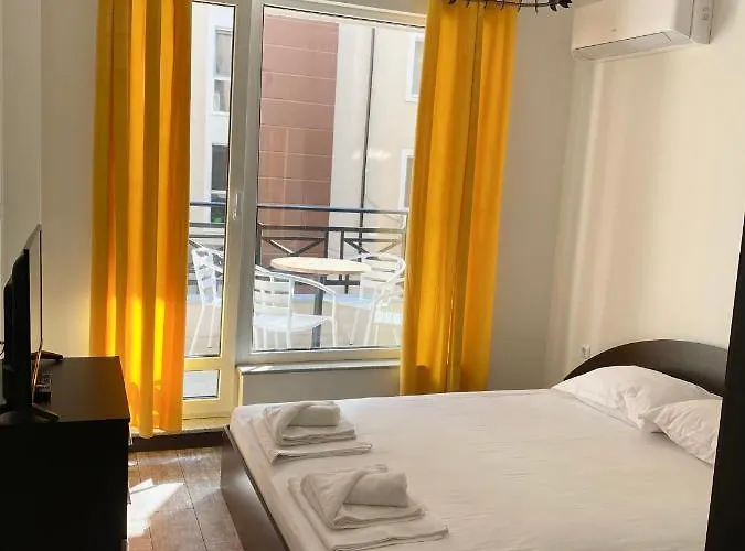 Golden Sea View New Apartman