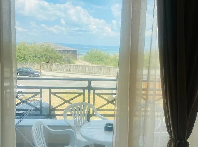 Apartment Golden Sea View New *