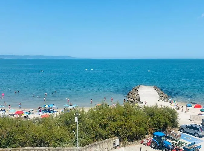 Golden Sea View New Apartment