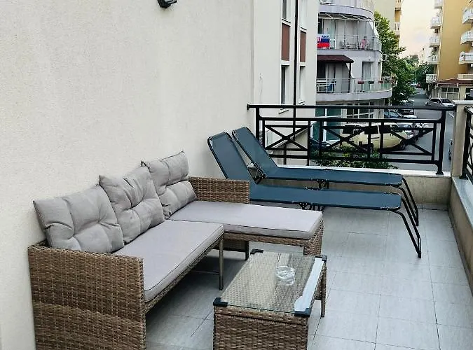 Apartment Golden Sea View New Pomorie