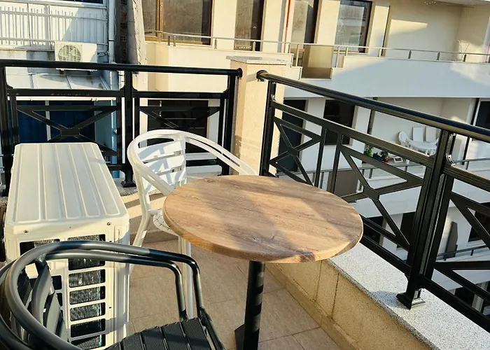 Apartment Golden Sea View New *