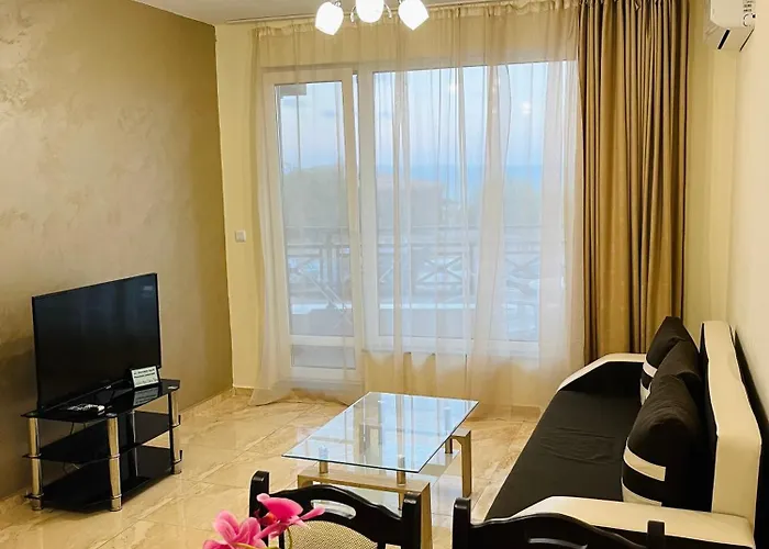Apartment Golden Sea View New *