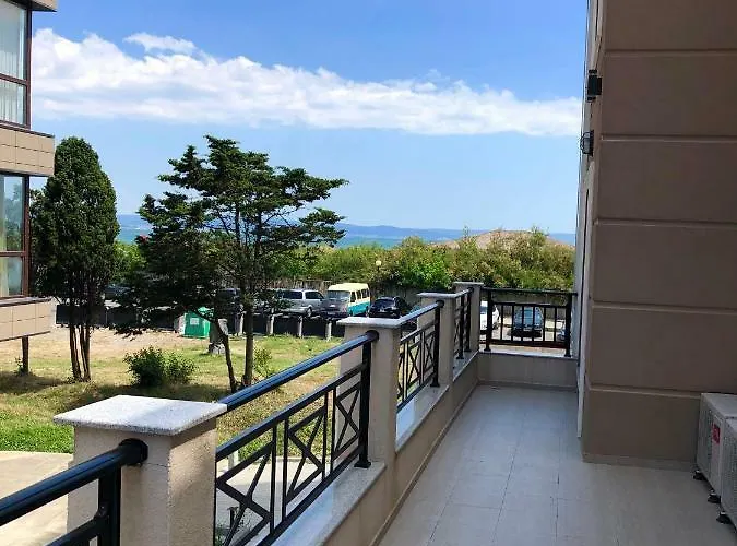 Apartman Golden Sea View New